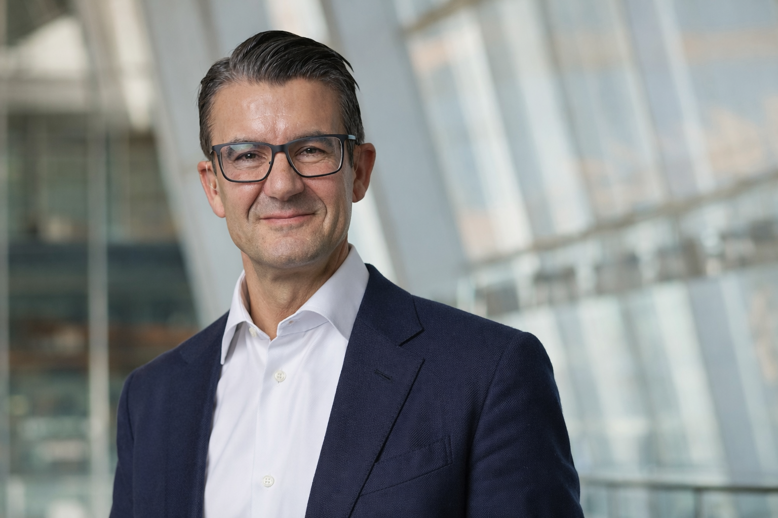 Olivier Leonetti Steps In as Equinix CFO During a Key Digital Shift