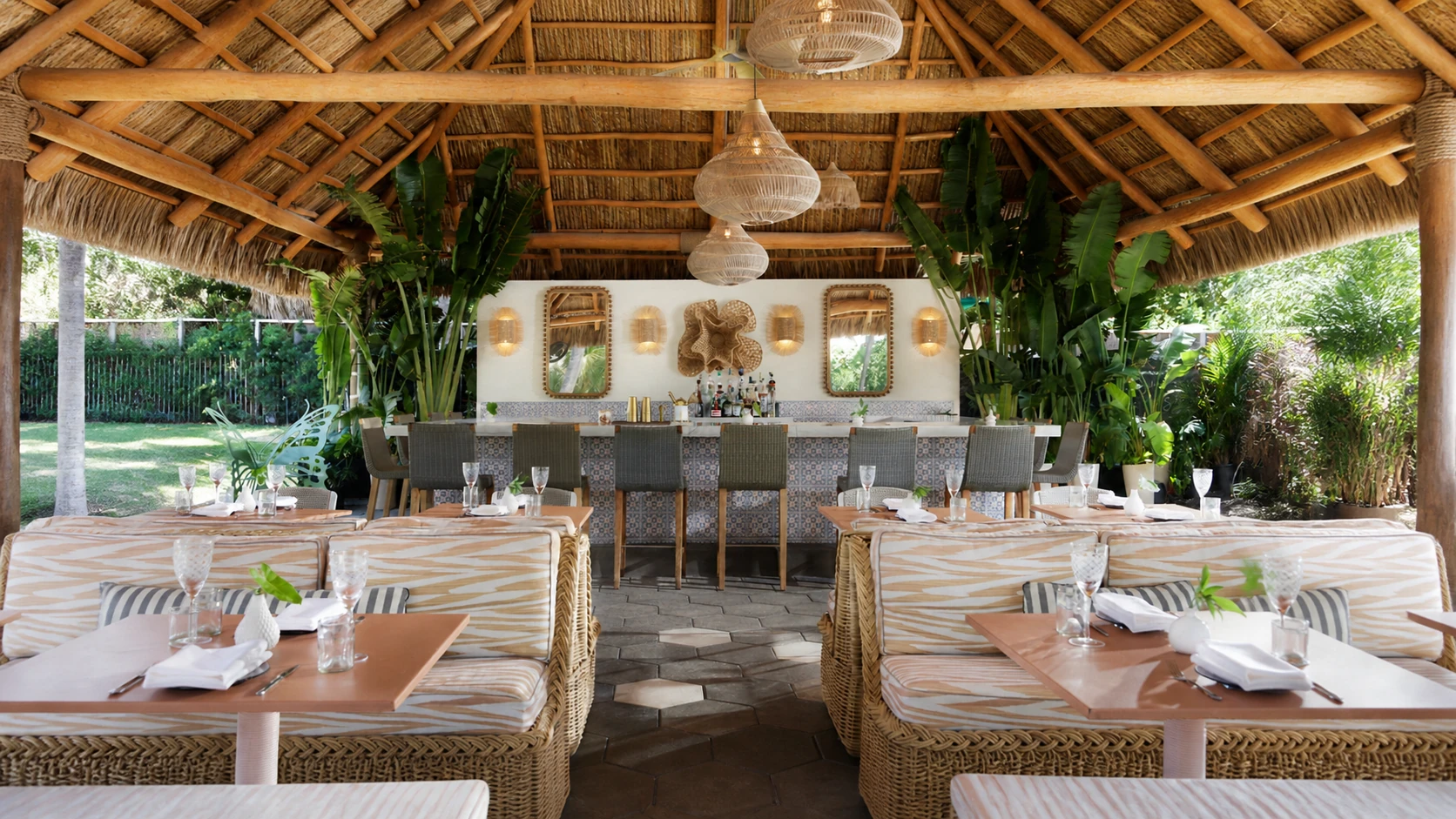 Solei Beach Club Turns Hotel Grounds Into A Public Daylife Venue
