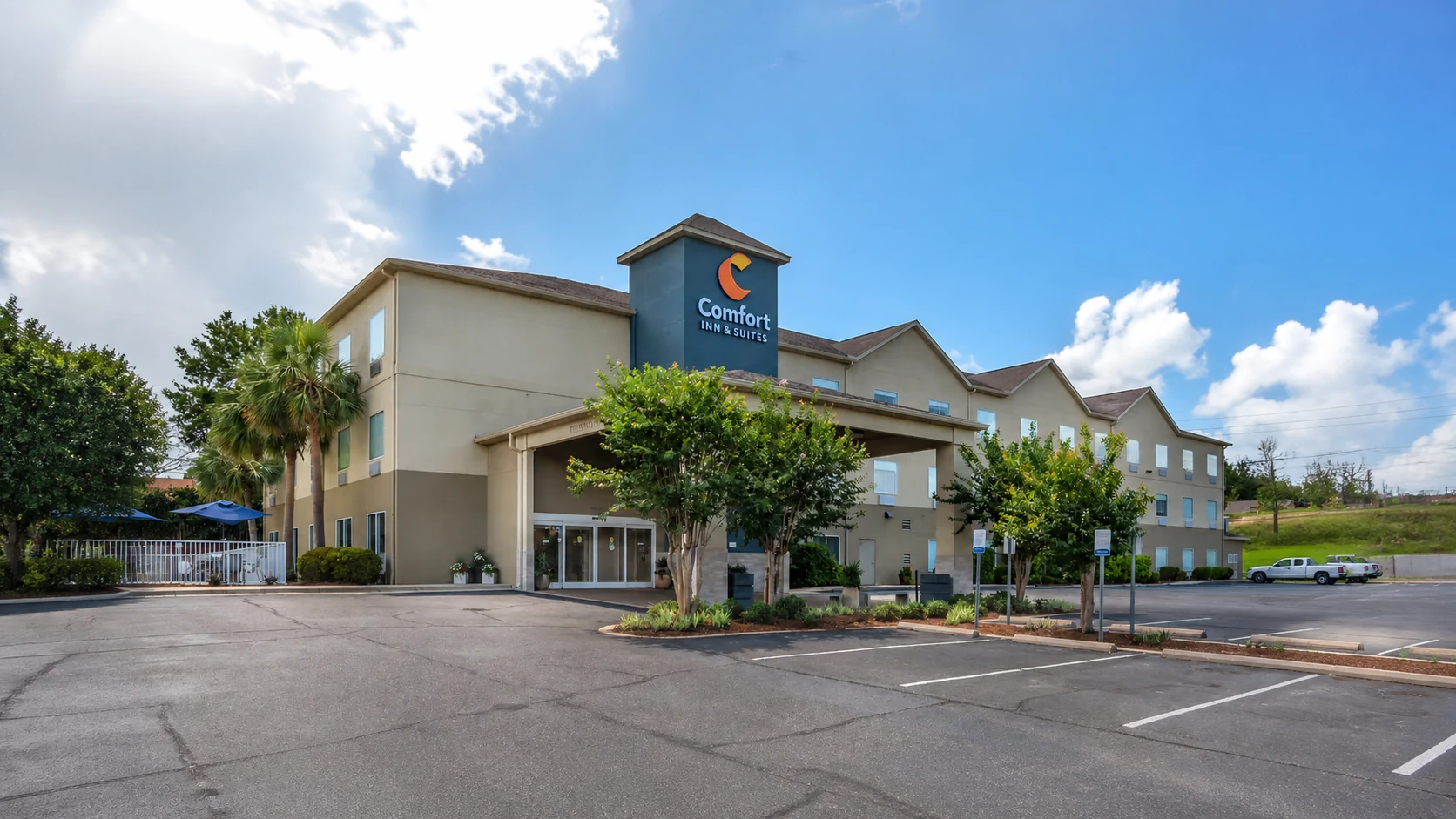 DSH Hotel Advisors Sale Highlights Demand for Limited-Service Hotels