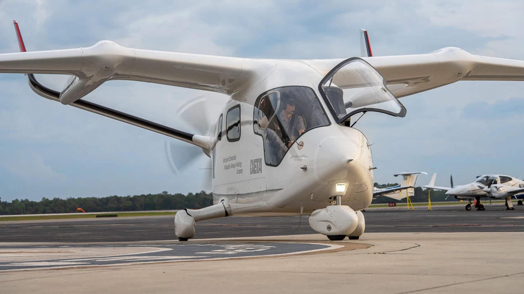 Florida Positions Advanced Air Mobility Around Collaboration and Demonstration
