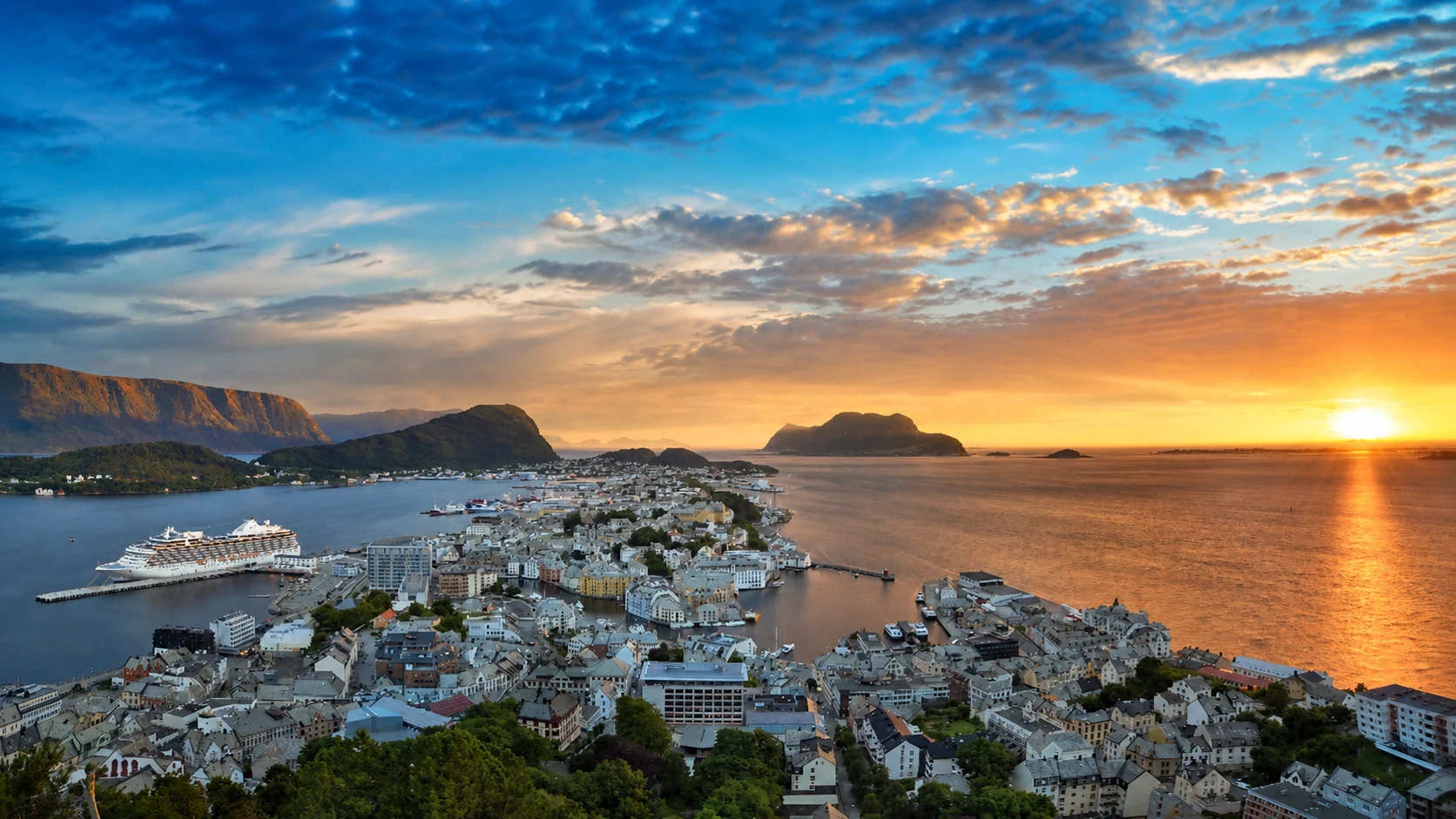 Oceania Cruises Maps Small-Ship Access Across Northern Europe for 2027